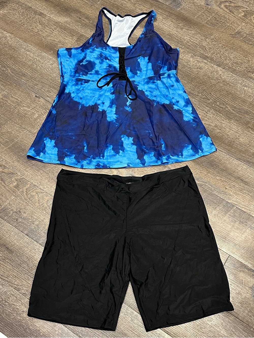 2-Piece Blue Tie-dye Tankini and Swim Shorts Black 5XL NWOT
